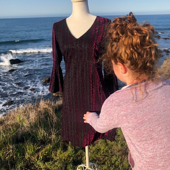 Meet your Posher, Jessica - Picture 3 of 4